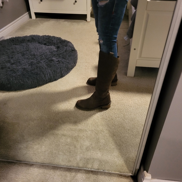 Leather boots - Picture 12 of 12